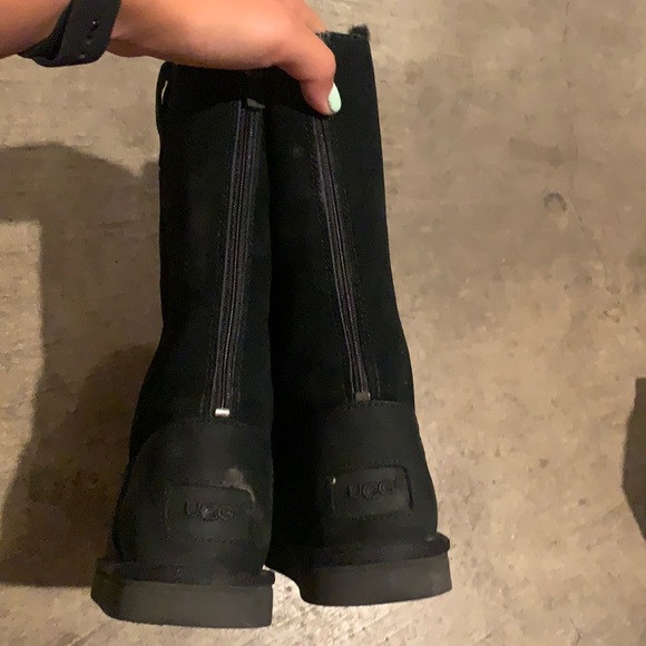WOMENS BLACK UGG BOOT - Picture 3 of 3